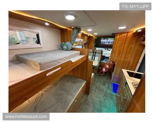 2-4人旅居,升顶结构、折叠卫浴间!科诺斯CUV房车 2-4人旅居,升顶结构、折叠卫浴间!科诺斯CUV房车